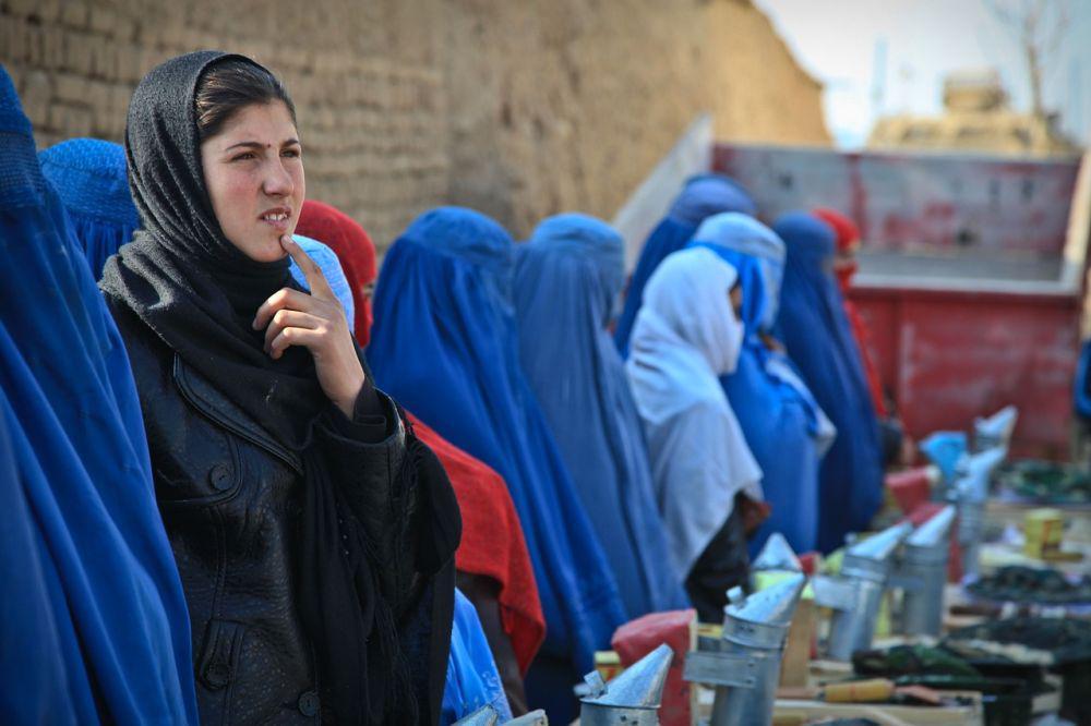 Pemotongan Dana untuk Afghanistan Ancam Bantuan terhadap Perempuan