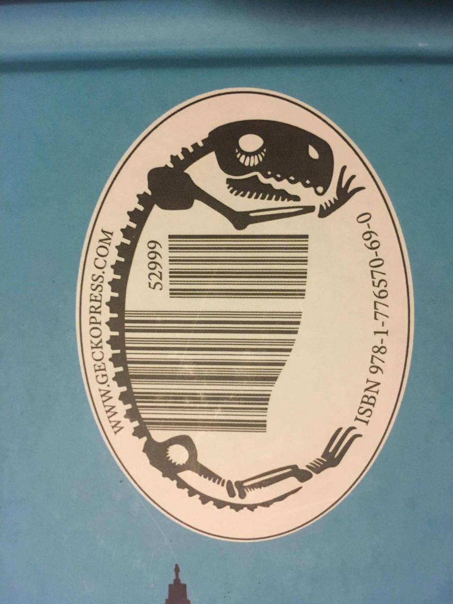 potret barcode buku unik (reddit.com/user/wooly_am)