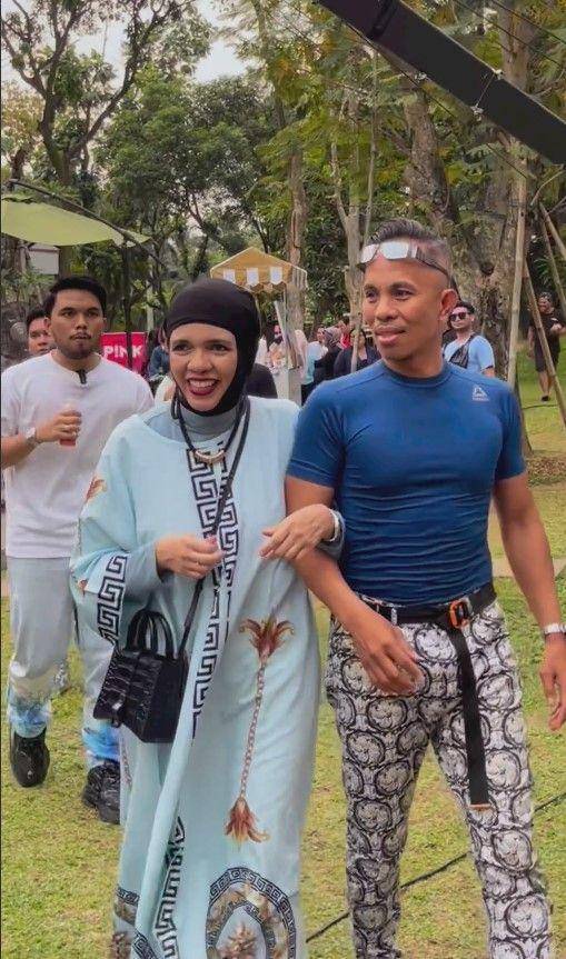 potret keluarga Atta dan Aurel (Instagram.com/attahalilintar)