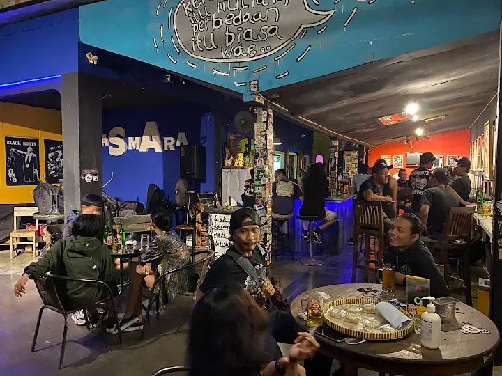 Asmara Art & Coffee Shop (google.com/maps/asmaracoffee)