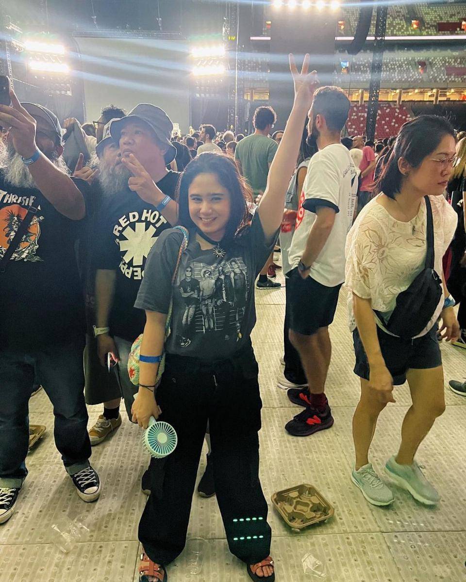 artis nonton konser di luar negeri (instagram.com/tissabiani)