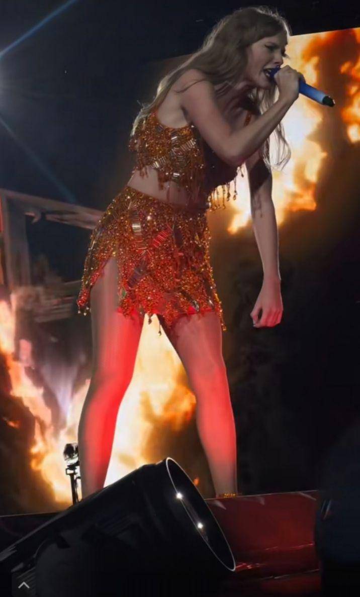 momen viral di konser Eras Tour (tiktok.com/@brilayfield)