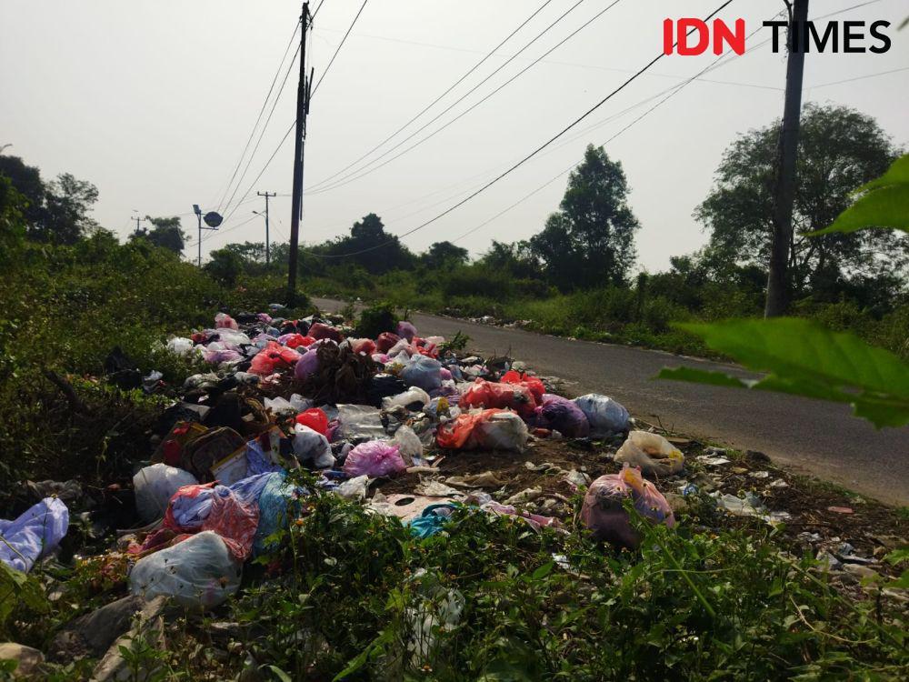 Ada 90 Titik Pembuangan Sampah Liar di Kota Serang, Bau!