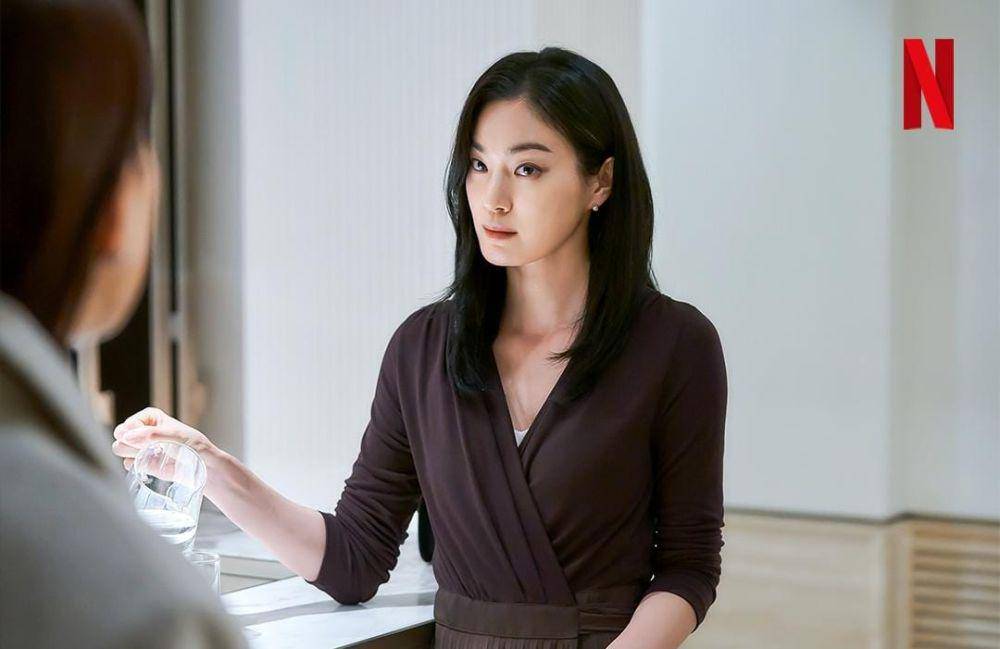 Ok Ja Yeon di drama Queenmaker (instagram.com/netflixkr)