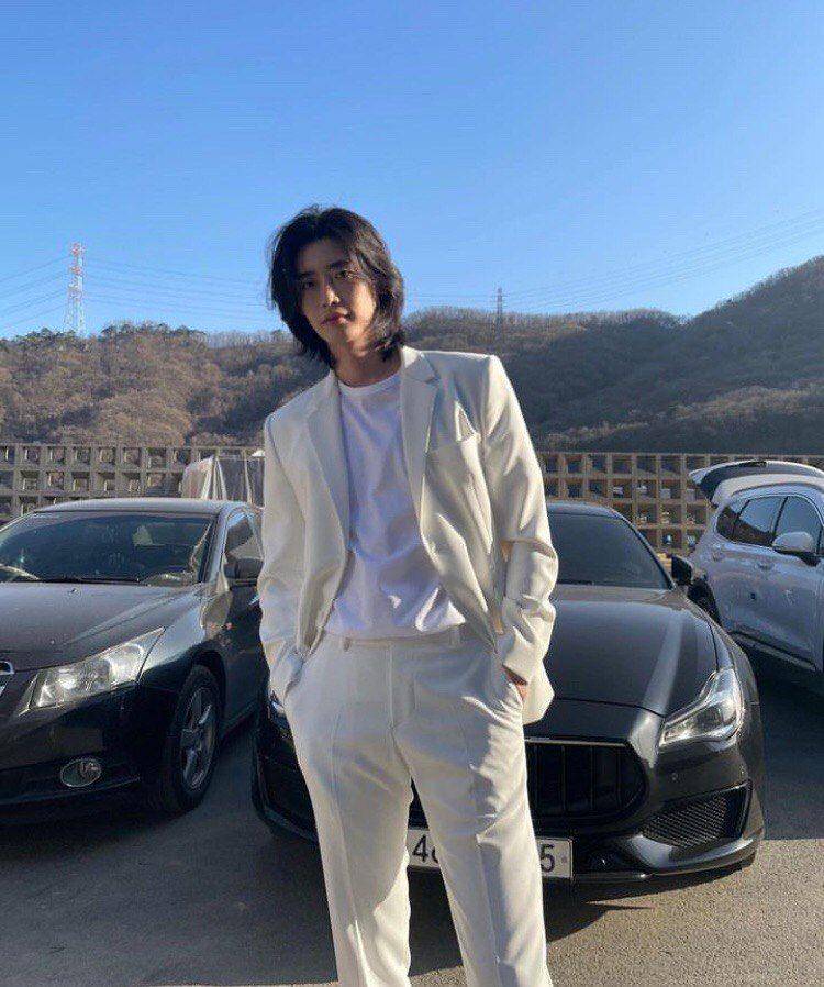 potret Lee Jong Suk (instagram.com/jongsuk0206)