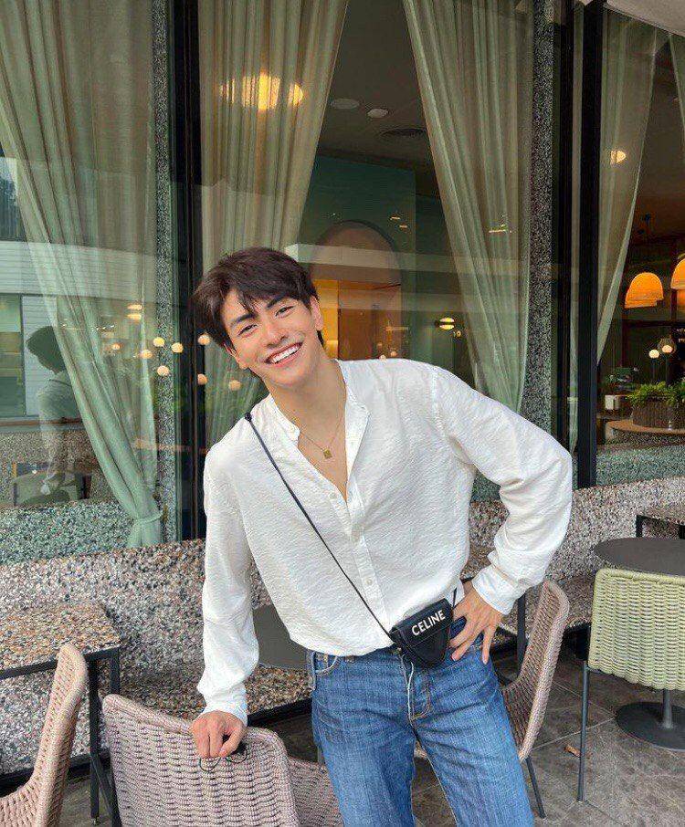 potret Joong Archen (instagram.com/chen_rcj)