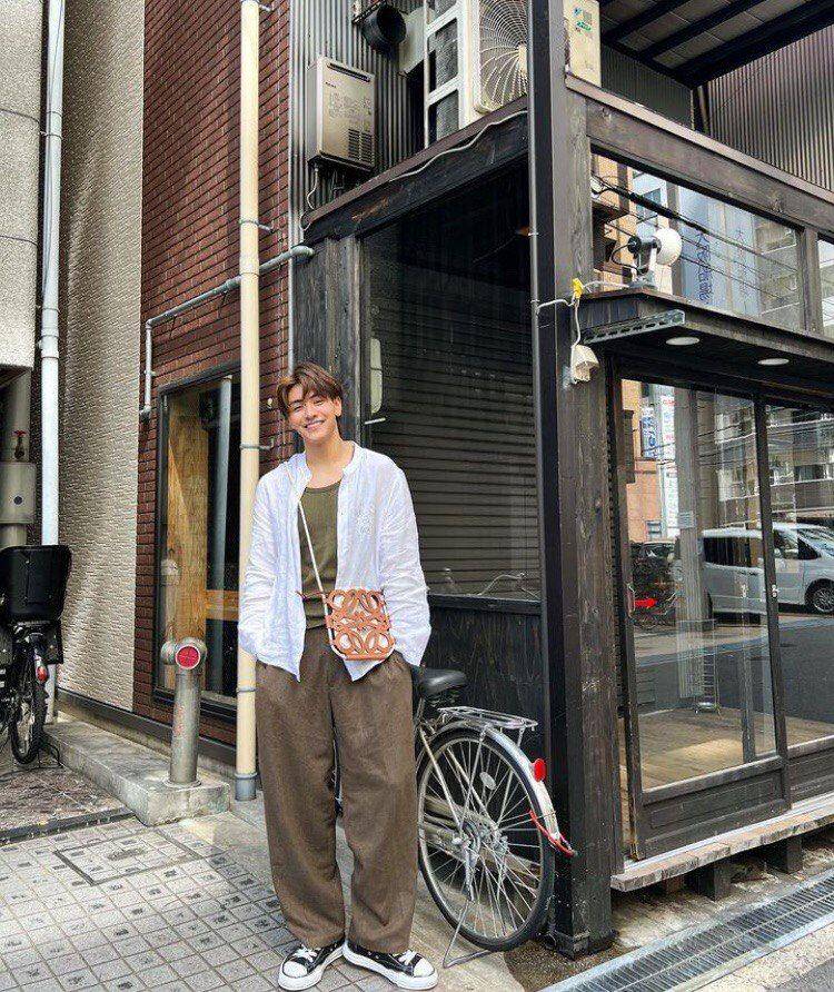 potret Joong Archen (instagram.com/chen_rcj)