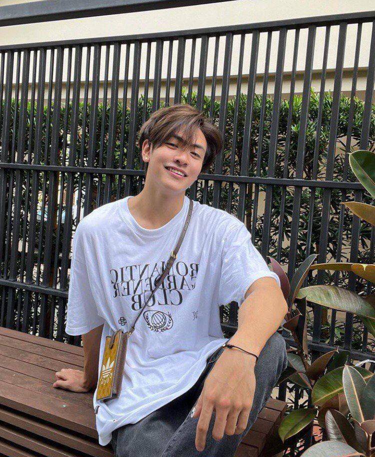 potret Joong Archen (instagram.com/chen_rcj)