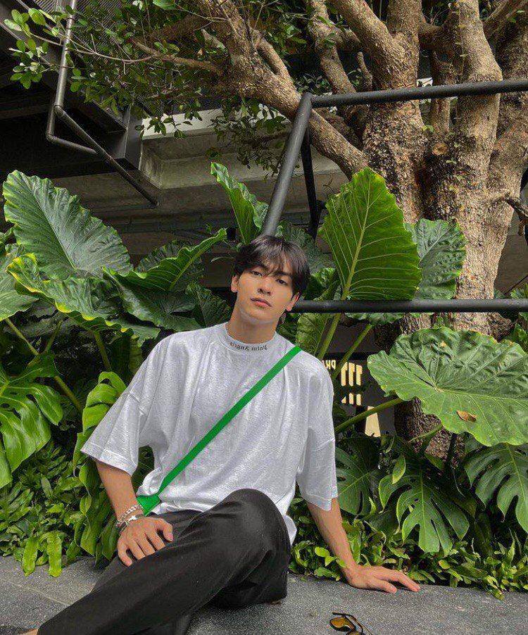 potret Joong Archen (instagram.com/chen_rcj)