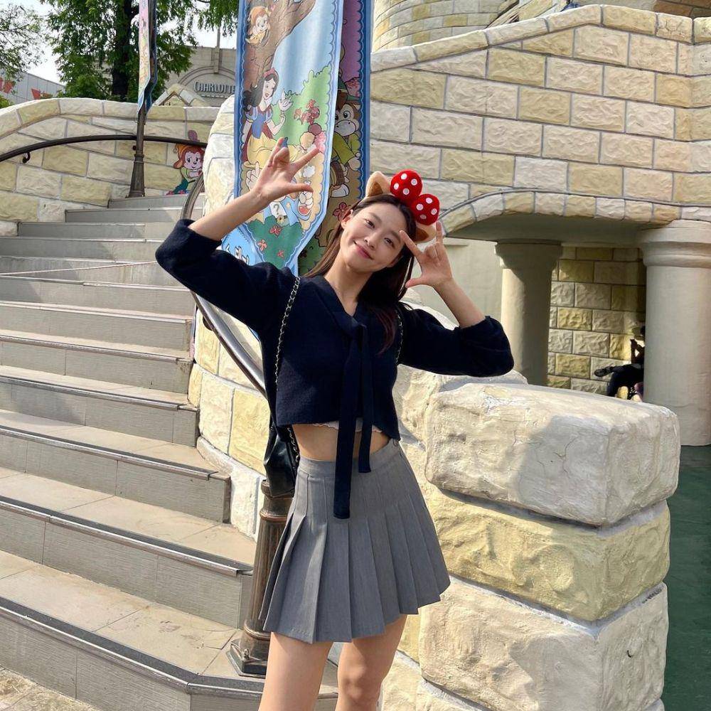 potret Soelhyun main ke Lotte World (instagram.com/s2seolhyuns2)