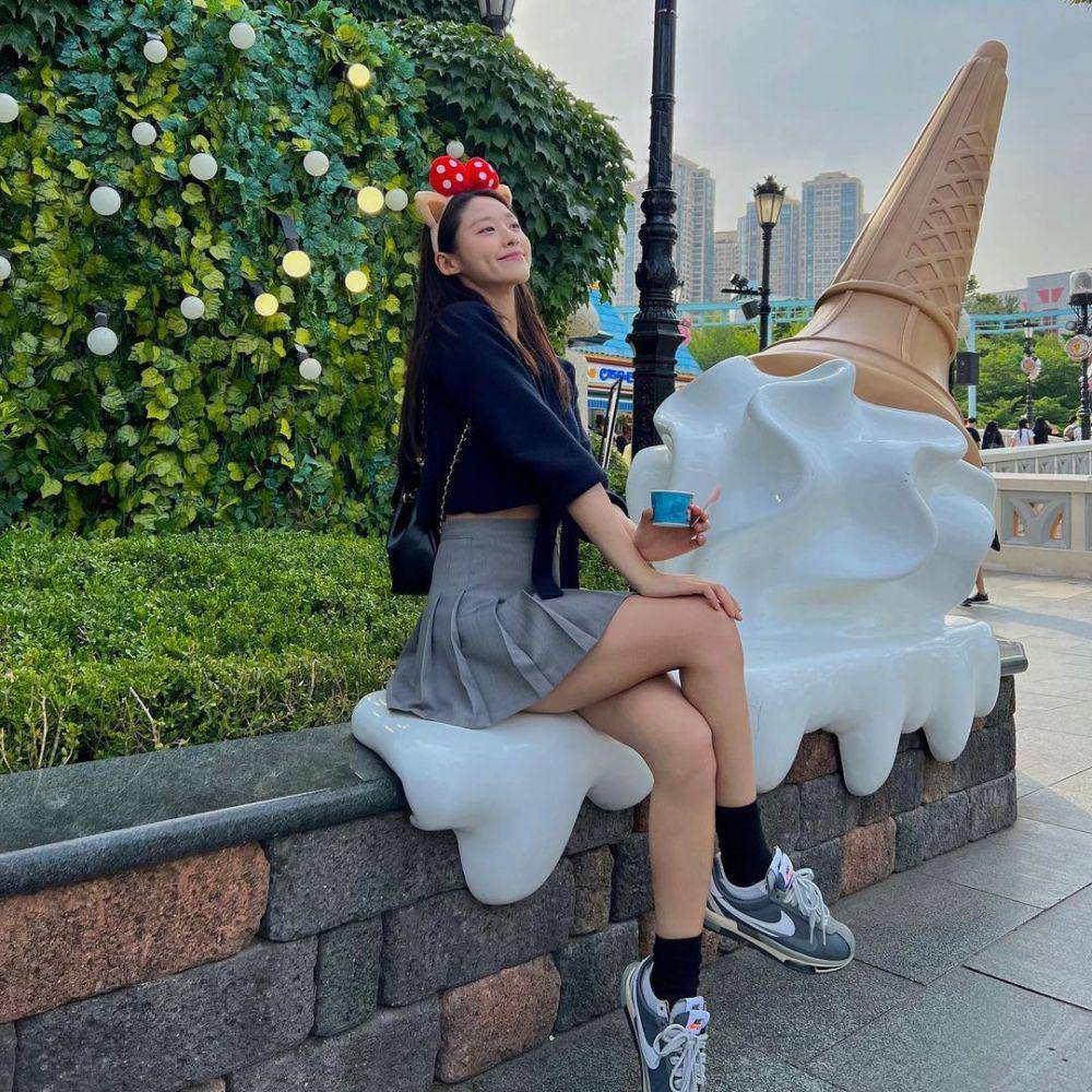 potret Soelhyun main ke Lotte World (instagram.com/s2seolhyuns2)