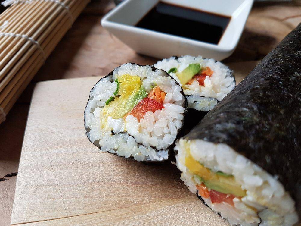 ilustrasi sushi lezat (pixabay.com/Live-Green-Magazine)