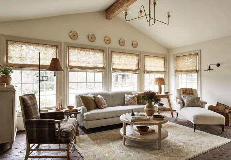 Inspirasi dekorasi dinding ala farmhouse (beccainteriors.com)