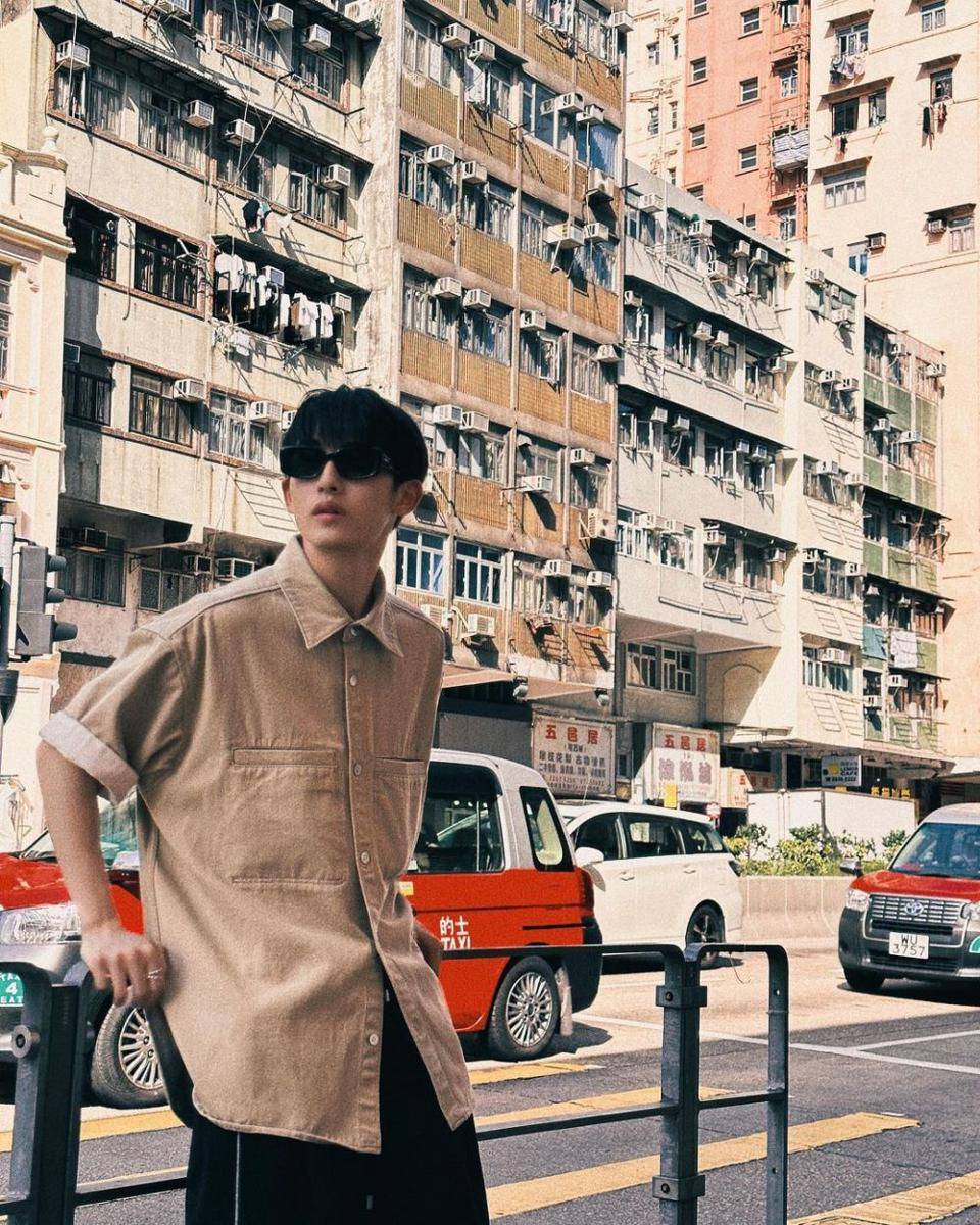 Potret Street Style Outfit dari Winwin NCT (instagram.com/wwiinn_7)