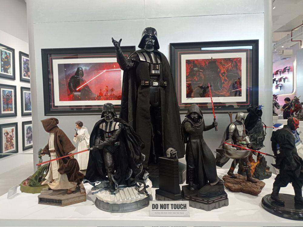 Statue 4 Heroes (twitter.com/layartancep_id)