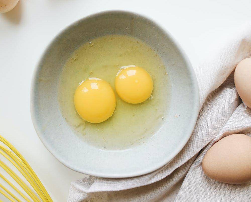 Ilustrasi telur (pexels.com/id-id/@polina-tankilevitch/)