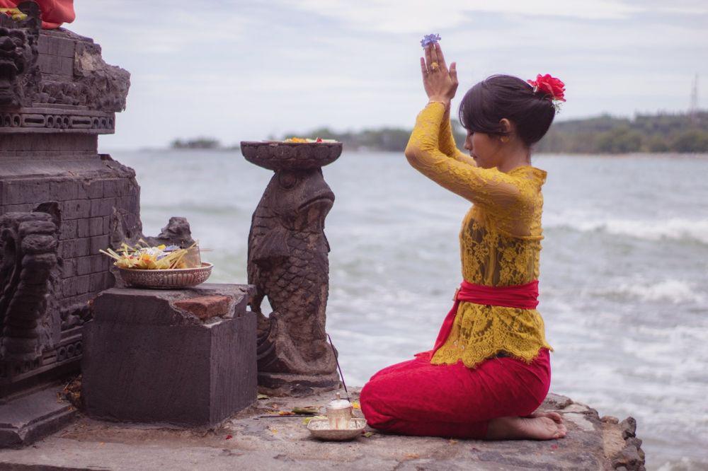 5 Ritual Keagamaan Pemujaan Leluhur Umat Hindu di Bali