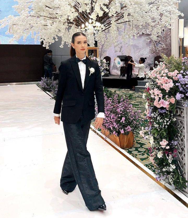 Yuki groomsmen (instagram.com/yukikt)