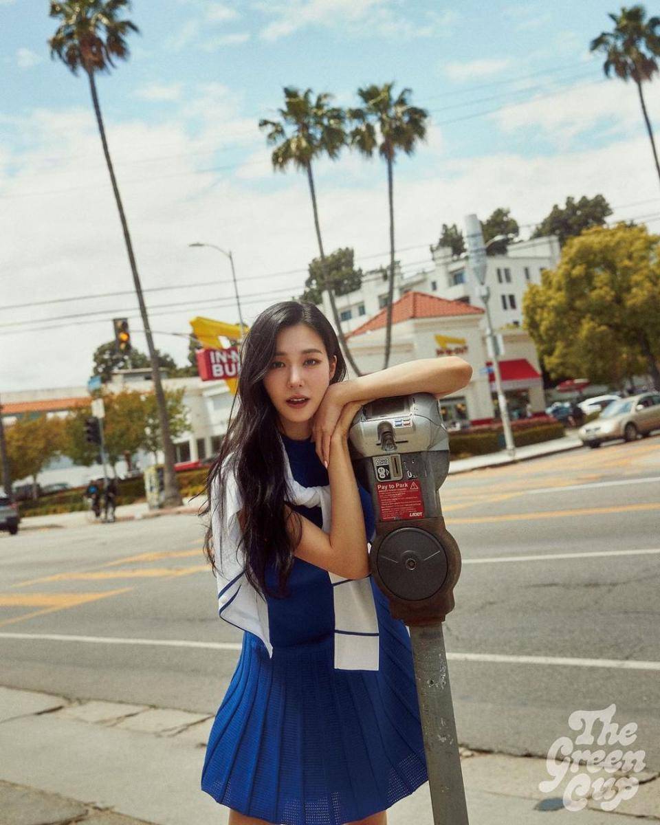 Potret Tiffany Young (instagram.com/tiffanyyoungofficial)