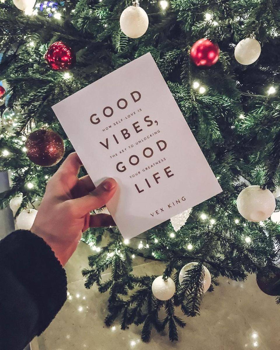 Buku Good Vibes, Good Life (instagram.com/vexking)