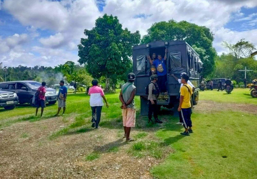 Hindari Konflik Susulan, Warga Kampung Topo Dievakuasi ke Nabire