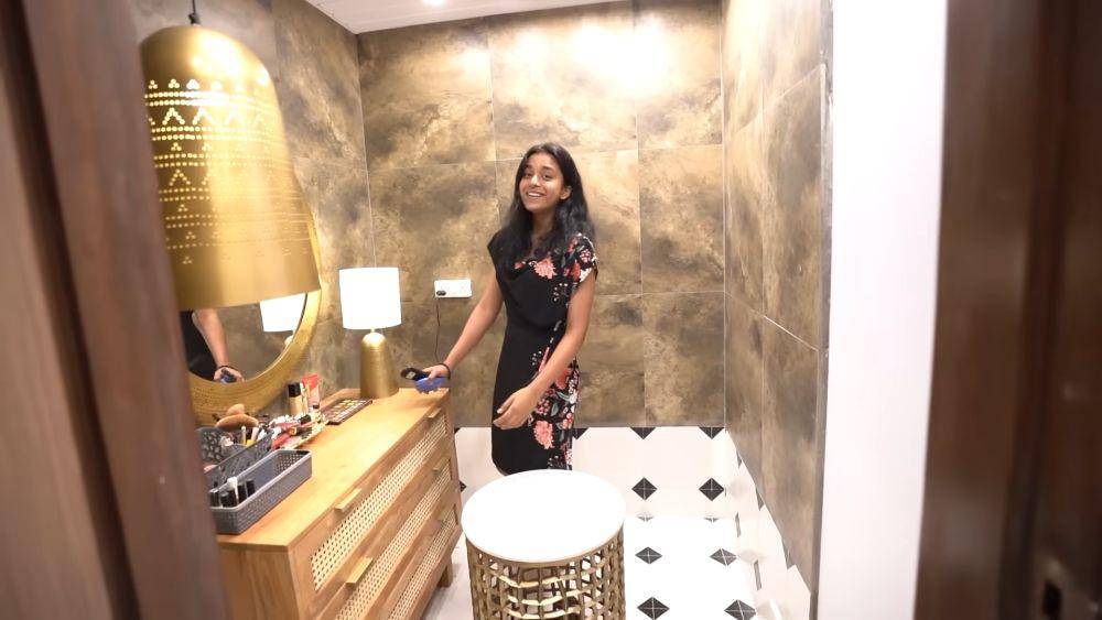 Apartemen Sumbul Touqeer (YouTube.com/SUMBUL TOUQEER)