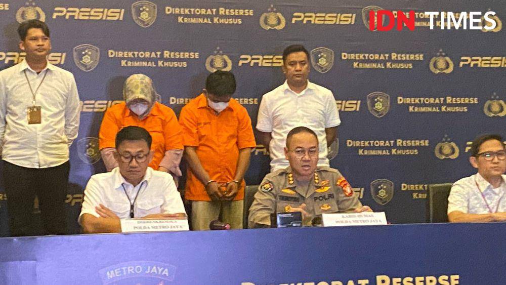 Polda Metro Jaya bekuk dua pelaku TPPO ke Arab Saudi. Sebanyak 22 korban calon pekerja migran berhasil diamankan. (IDN Times/Amir Faisol)