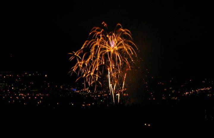 Celebration Of Light (commons.wikimedia.org/Andrew Wallwork)