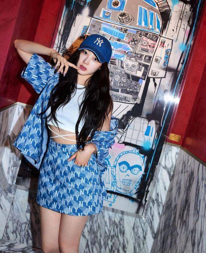 style casual sporty member aespa (instagram.com/mlbkorea)