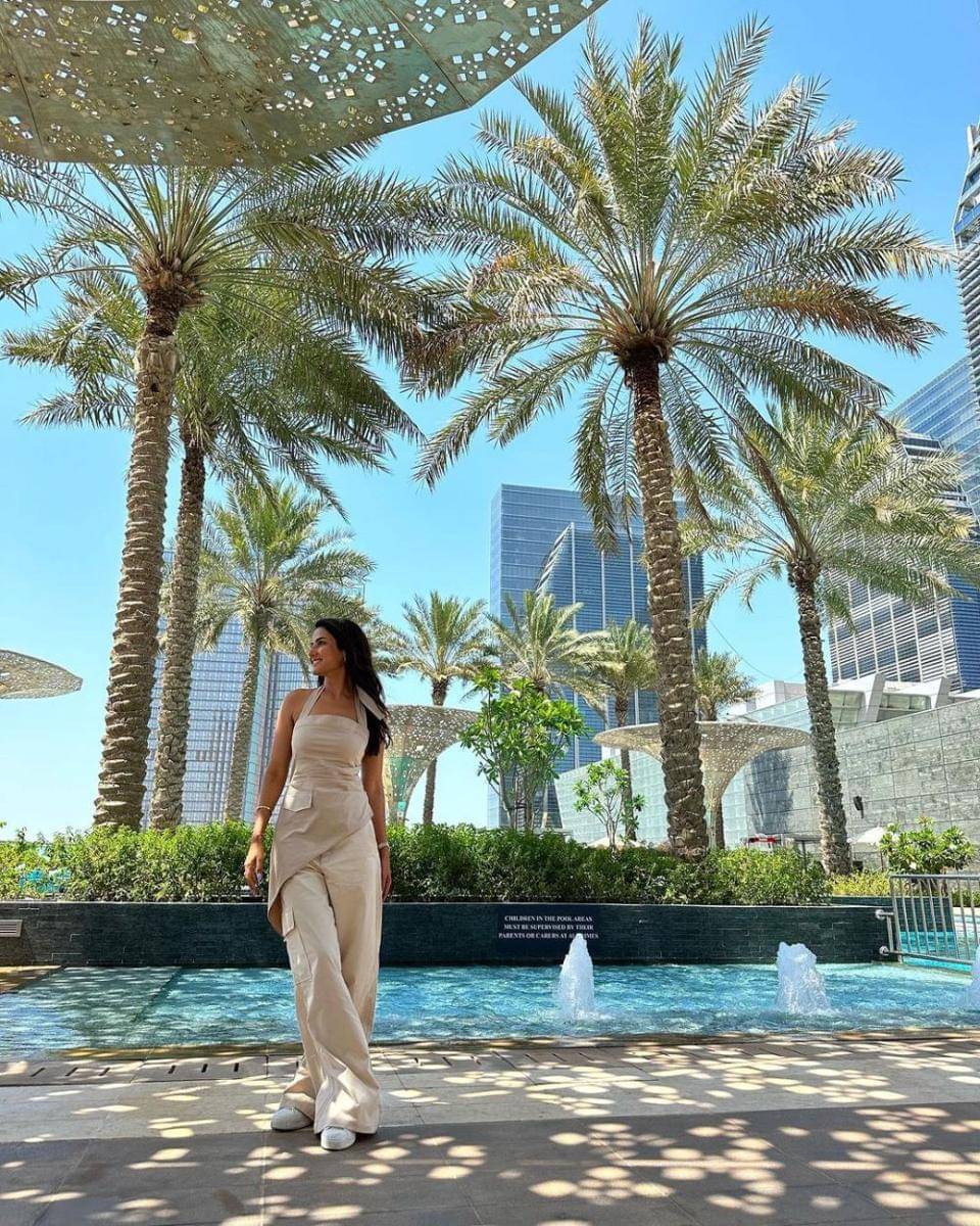 Jasmin Bhasin (instagram.com/jasminbhasin2806)