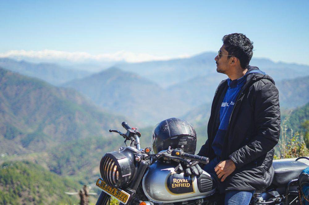 ilustrasi naik motor (pexels.com/Yogendra Singh)