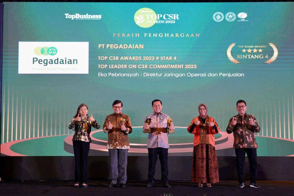 PT Pegadaian berhasil meraih penghargaan TOP CSR Awards 2023 yang digelar majalah Top Business di Jakarta, Rabu (7/6/2023). (Dok. Pegadaian)