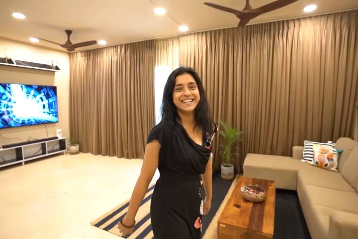 Apartemen Sumbul Touqeer (YouTube.com/SUMBUL TOUQEER)