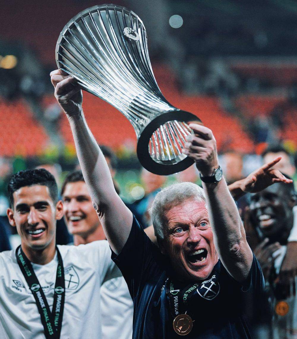 West Ham meraih gelar Conference League 2022/23. (twitter.com/Squawka)