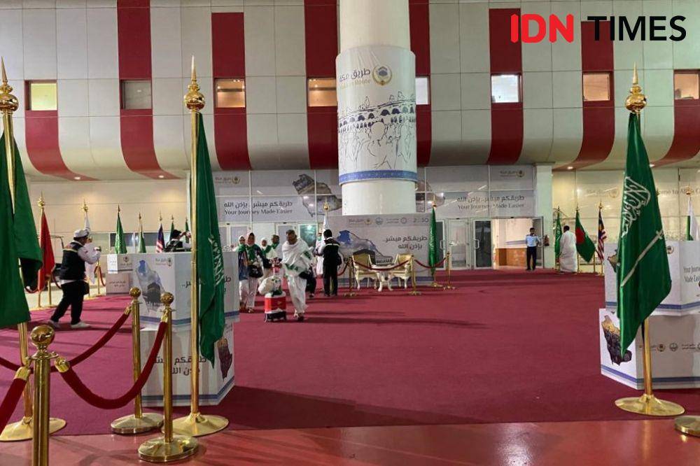 Kedatangan Jemaah Haji gelombang kedua di Bandara Internasional King Abdul Azis Jeddah (IDN Times/Sunariyah)