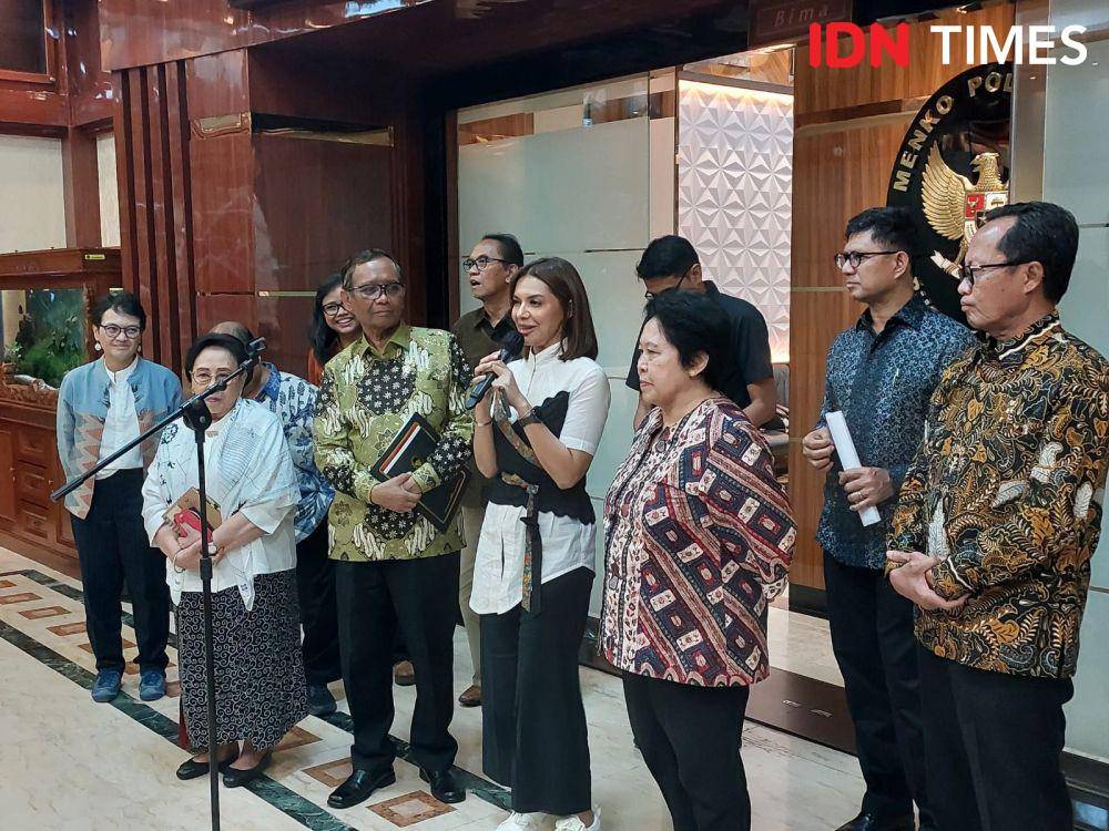 Menteri Koordinator Bidang Politik, Hukum dan Keamanan, Mahfud MD ketika mengumumkan tim percepatan reformasi hukum pada Jumat, 9 Juni 2023. (IDN Times/Santi Dewi)
