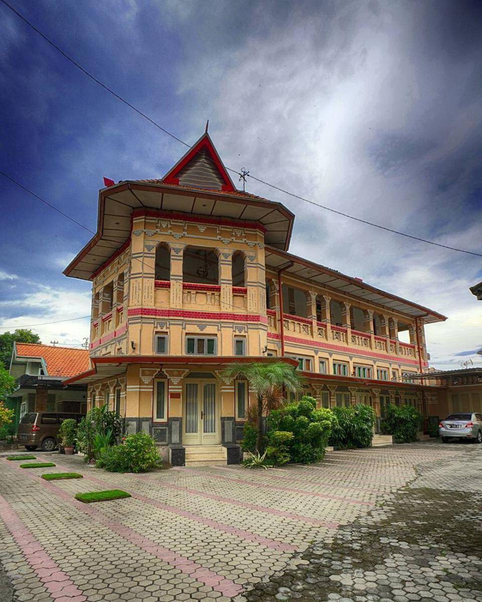 Rumah Gajah Mungkur Kampung Kemasan (Instagram.com/gresiktourism)