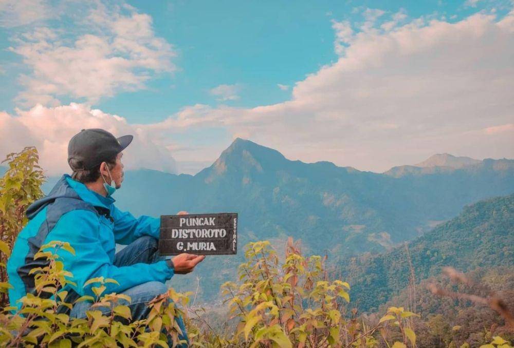 Puncak Distoroto (instagram.com/irroel_irroel)