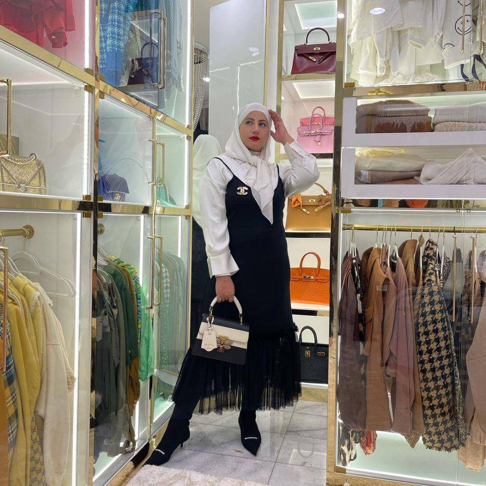 OOTD ala Tasyi Athasyia (instagram.com/tasyiiathasyia)