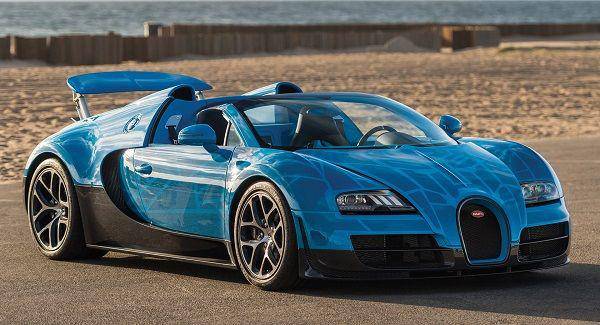 Mobil Transformer Bugatti Grand Sport Vitesse (carscoops.com)