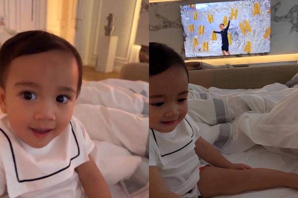 potret Rayyanza nonton video Rafathar di televisi (instagram.com/raffinagita1717)