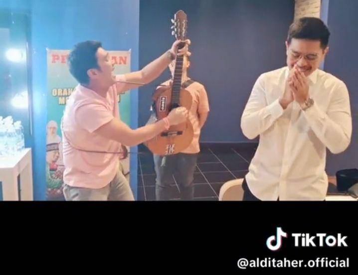 Aldi Taher dan Kaesang (Tiktok.com/alditaher.official)