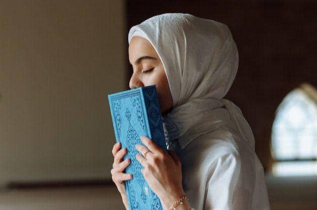 Ilustrasi mencari keridhoan Allah (pexels.com/Thirdman)