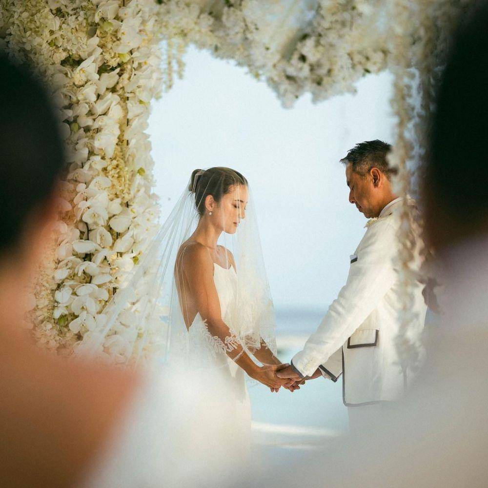 potret Julie Estelle dan suami (instagram.com/julstelle)