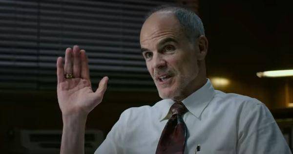 Perekrut Noah menjelaskan tentang organisasi G.I JOE ( Dok.  Paramount Pictures / Transformers: Rise of the Beasts)