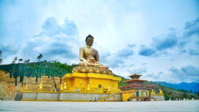 Patung Buddha Dordenma di Thimphu, Bhutan (unsplash.com/vineet singh)
