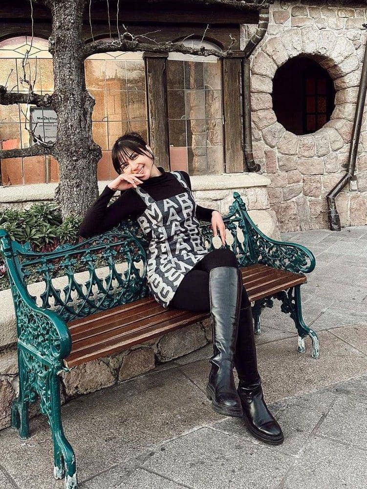 Jessica Mila (instagram.com/jscmila)