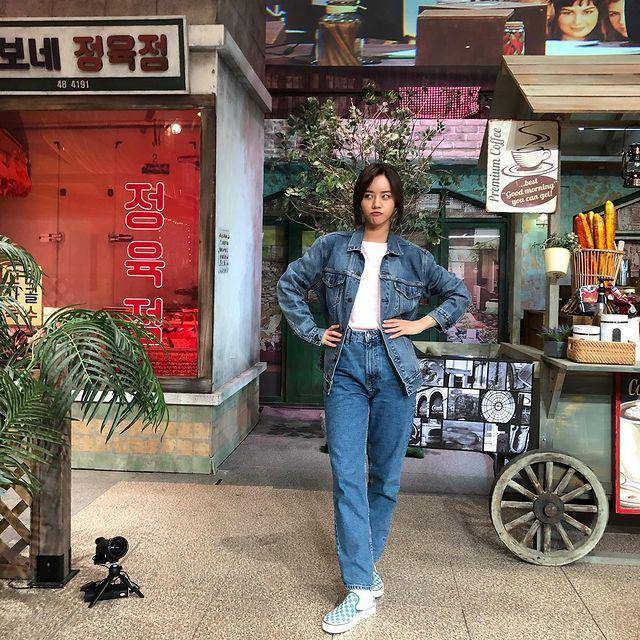 Lee Hyeri (instagram.com/hyeri_0609)