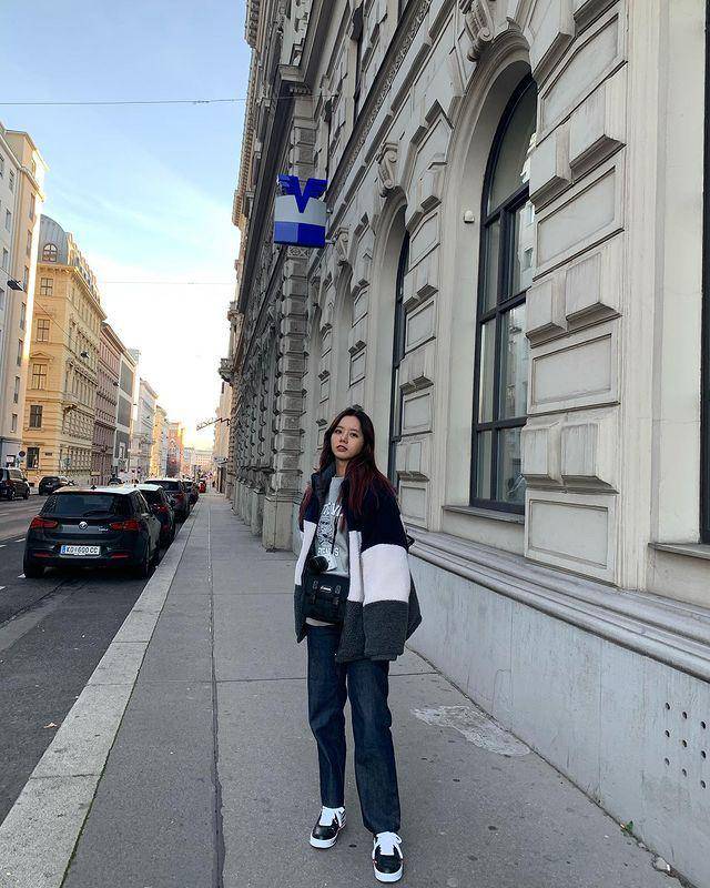 Lee Hyeri (instagram.com/hyeri_0609)
