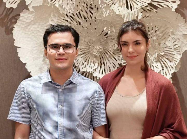 Dr Oky dan calon istri (Instagram.com/dr.okypratamaa)